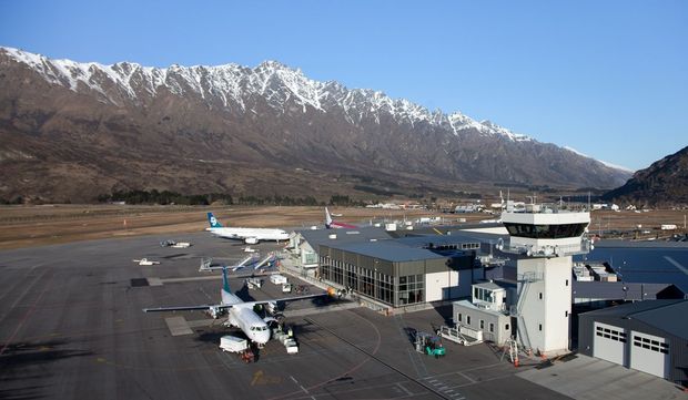 [Image: eight_col_QUEENSTOWN_AIRPORT_AND_REMARKABLES_16X10.jpg]