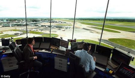 [Image: air-traffic-controllers-are-falling-asle...he-job.jpg]
